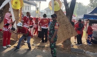 Babinsa Cibeusi Amankan Gerak Jalan Santai, Diikuti Sekitar 500 Warga